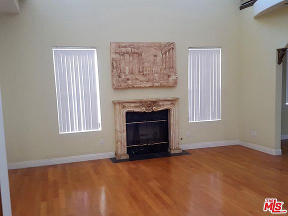 4th image of 1020 E Providencia Ave
