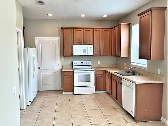 4th image of 3151 Stonington Run