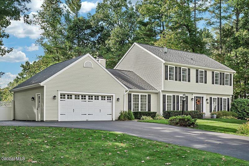 3rd image of 632 Stark Terrace