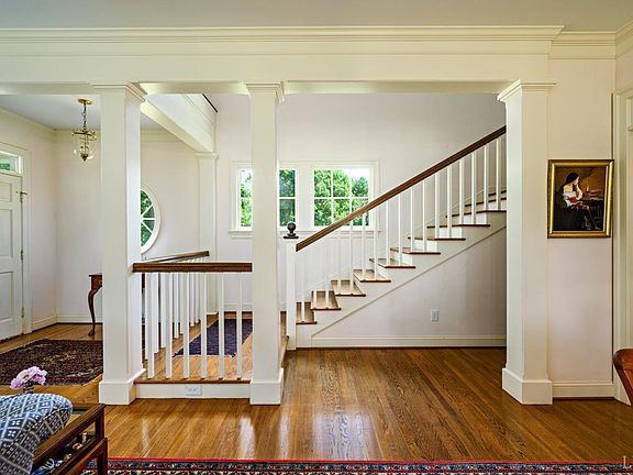 5th image of 312 Saint Andrews Cir