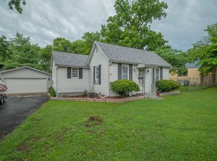 705 S Cherokee St, Grove, OK 74344