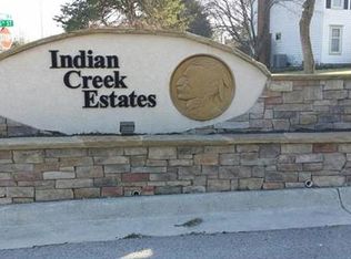 9533 W 116th Ter, Overland Park, KS 66210