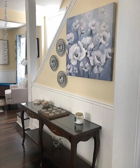 87 Embury Ave — Photo 16
