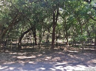 19202 Lovers Ln, Grey Forest, TX 78023