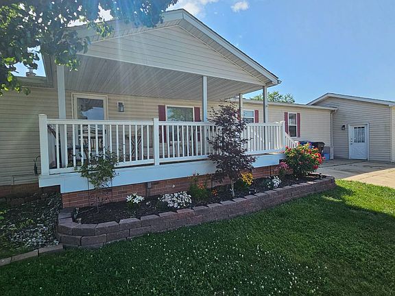 3rd image of 8742 Daniel Dr #726