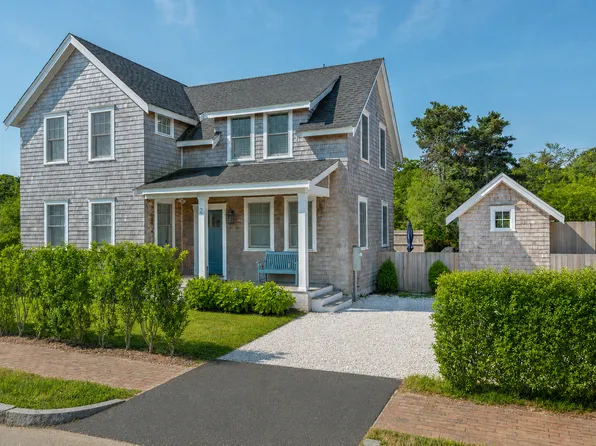 2 Fawn Ln, Nantucket, MA 02554