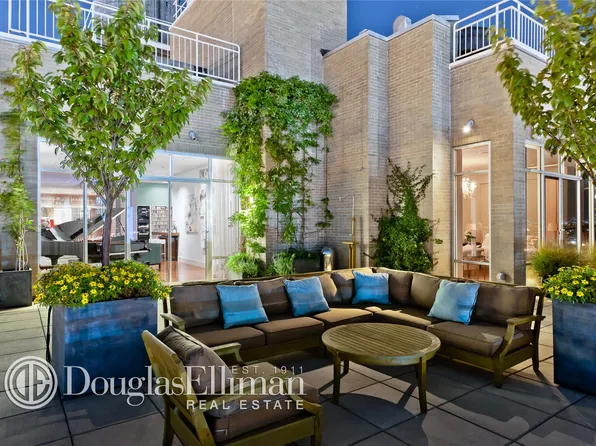 60 Broadway image 1 of 25