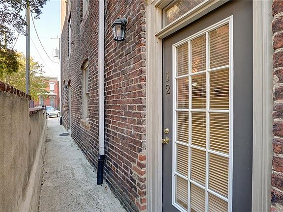 2nd image of 209 W 19th U12 #U12