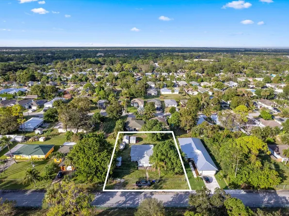 6905 1st Street, Jupiter, FL 33458