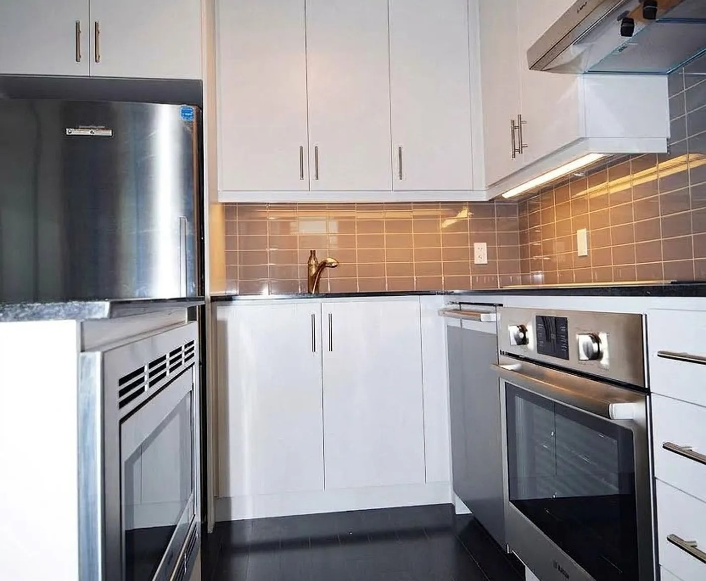 2 bed, $3,600 — Photo 4