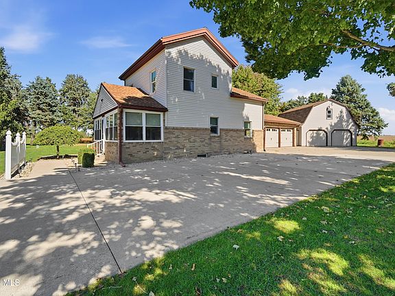 2nd image of 5598 County Road 10
