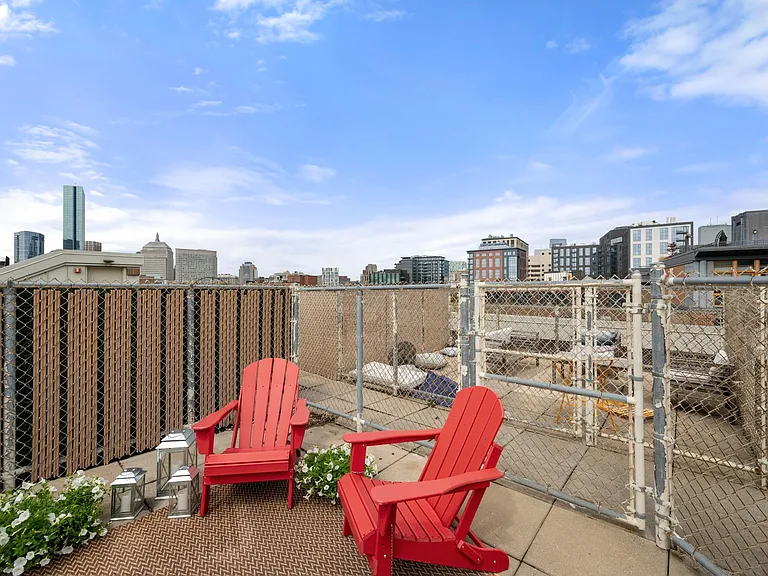 35 Fay St #510 — Photo 16
