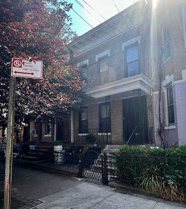 132 Euclid Ave, Brooklyn, NY, 11208