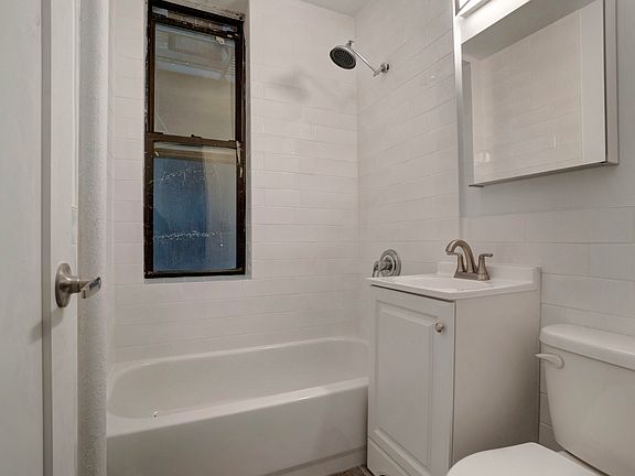 5th image of 31 E 1st St APT 3C