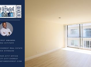 230 Wayne Ave #302, Oakland, CA 94606