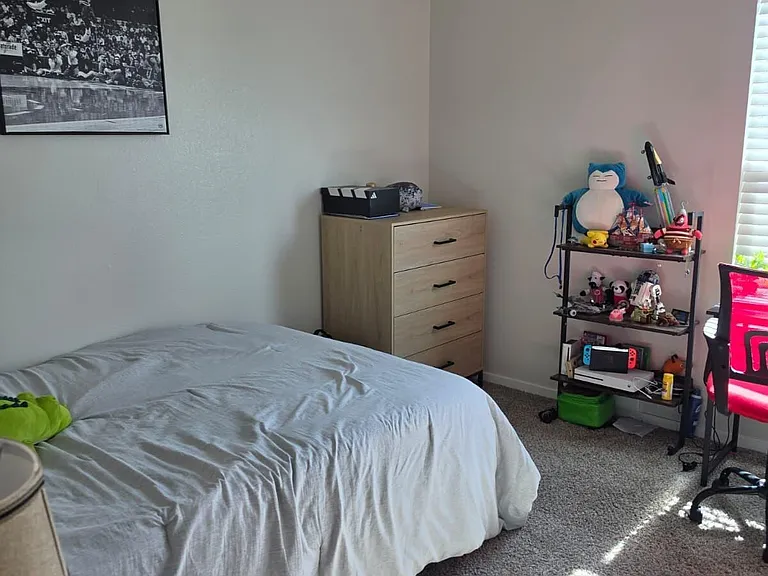 12603 Amesbury Ave — Photo 16