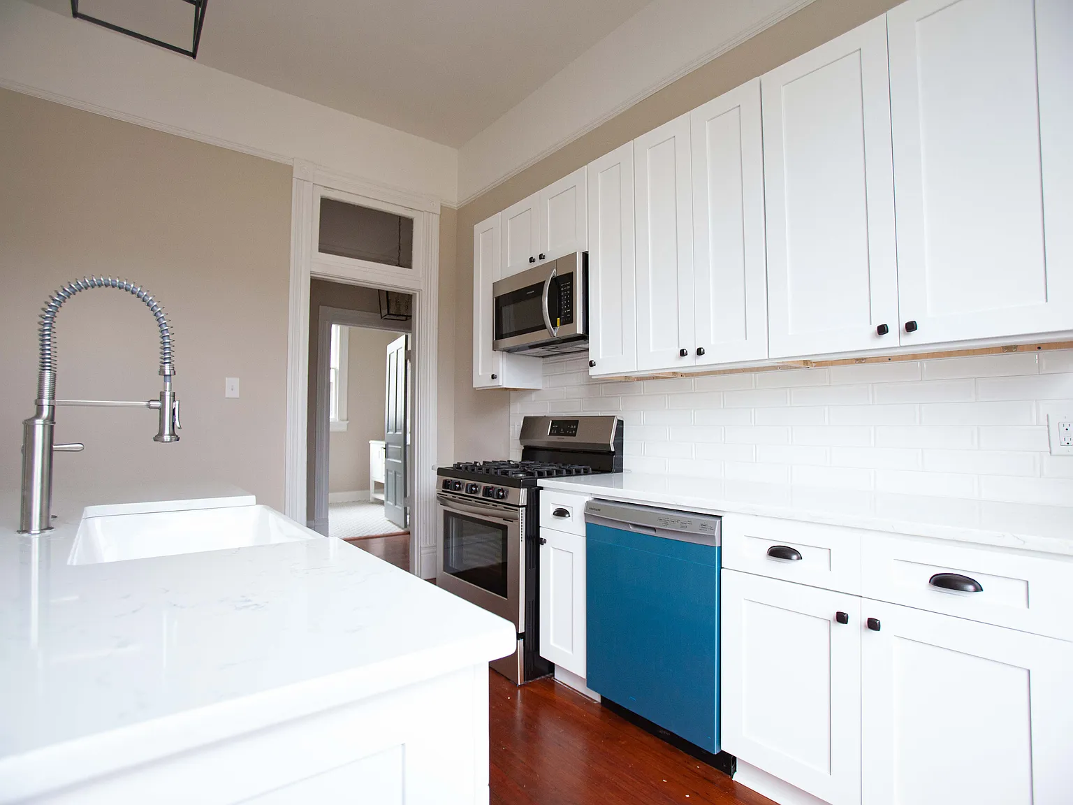 3 bed, 1284 sqft, $1,800 — Photo 3