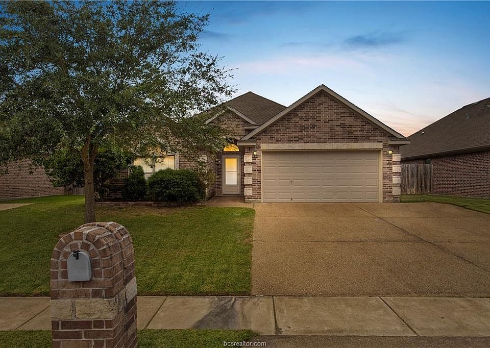 1st image of 903 Dove Landing Ave