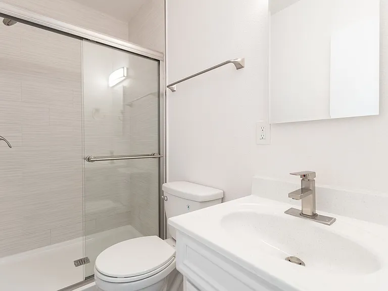 12323 Texas Ave — Photo 32