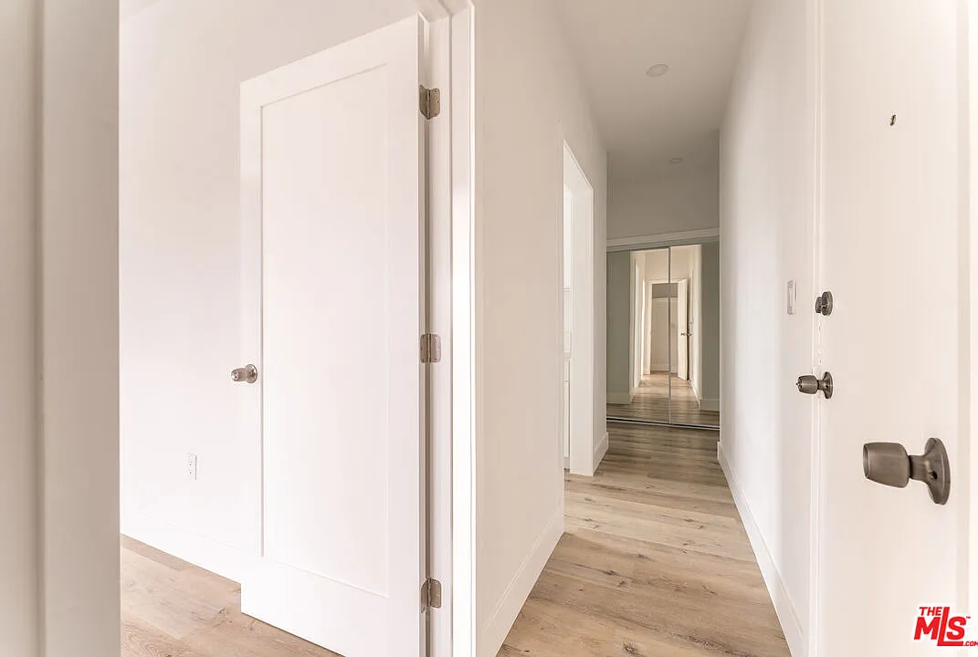 1 bed, 1.0 bath, 4800 sqft, $1,895 — Photo 3