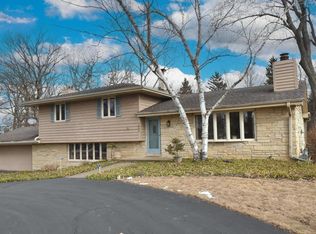 1600 Milrod Ln, Brookfield, WI 53005