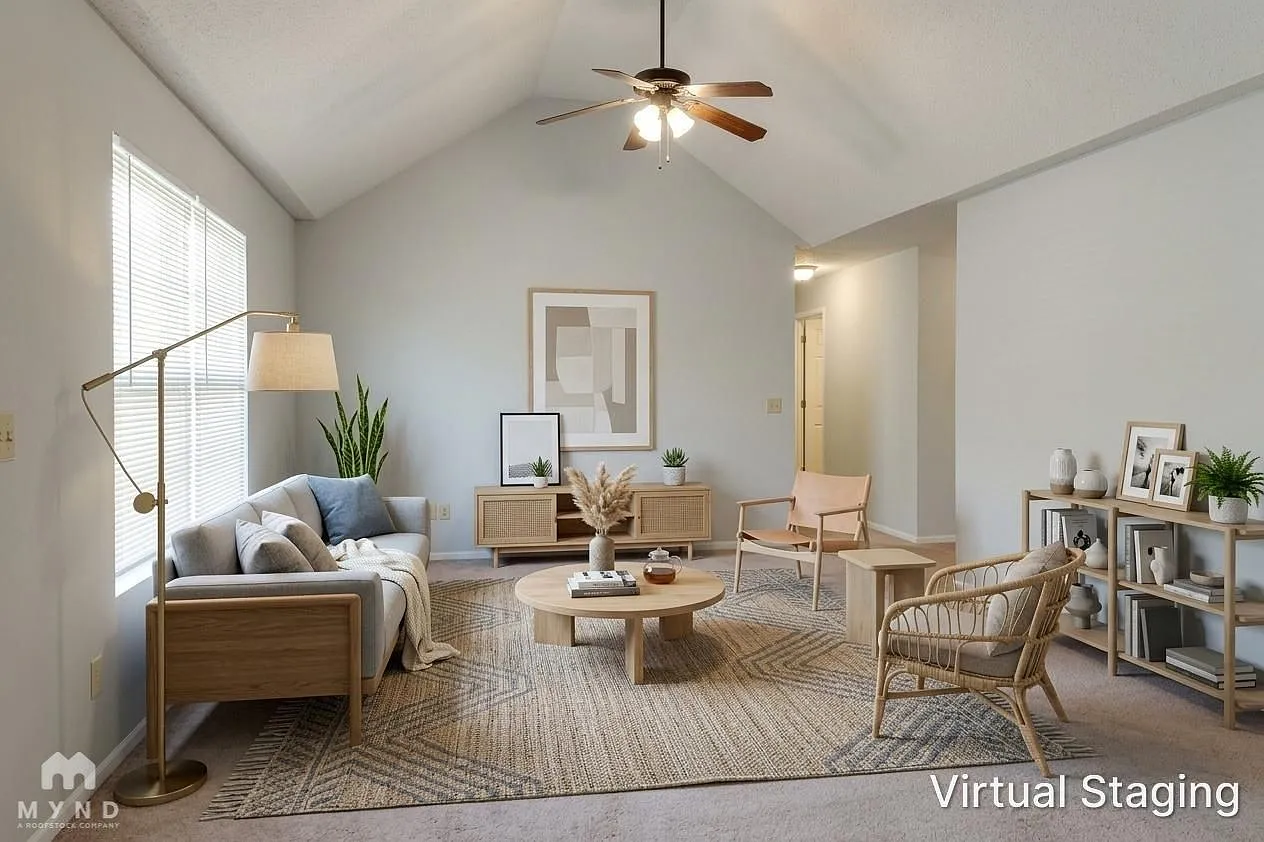 3 bed, 2.0 bath, 1383 sqft, $1,549 — Photo 2