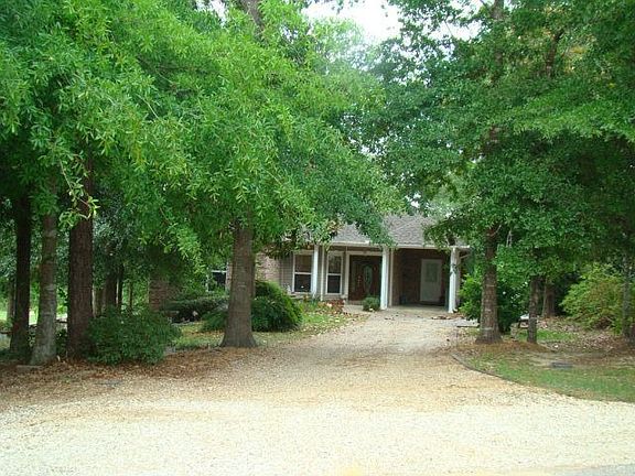 2nd image of 587 W Lakeshore Dr