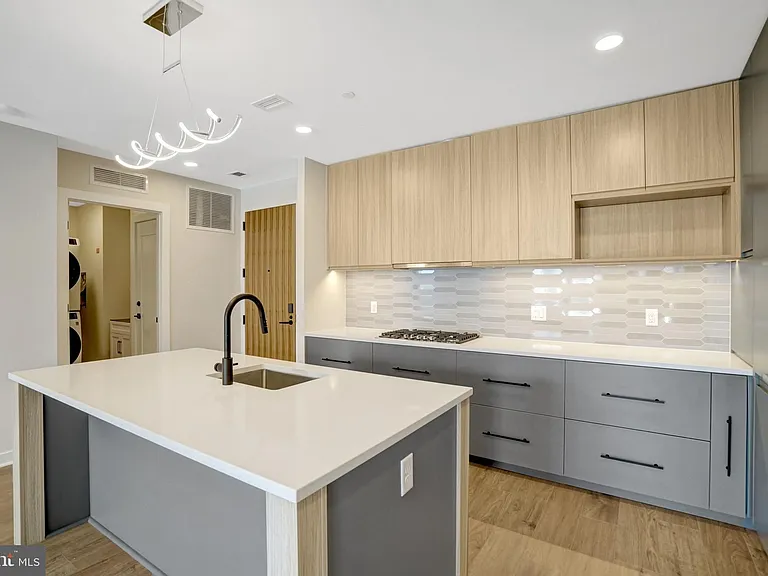 255 W Falls Station Blvd #510 — Photo 3
