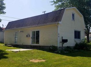 616 SW 1st St, Washington, IN 47501