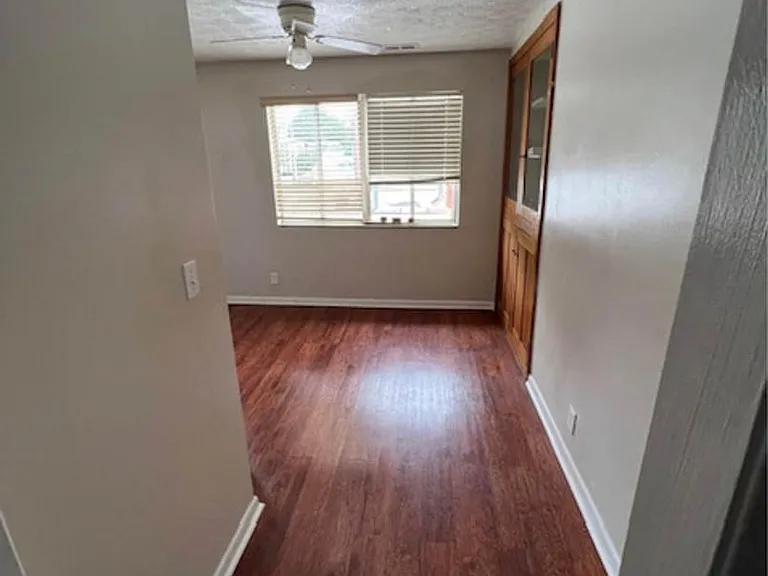 1517 Washington St E — Photo 3