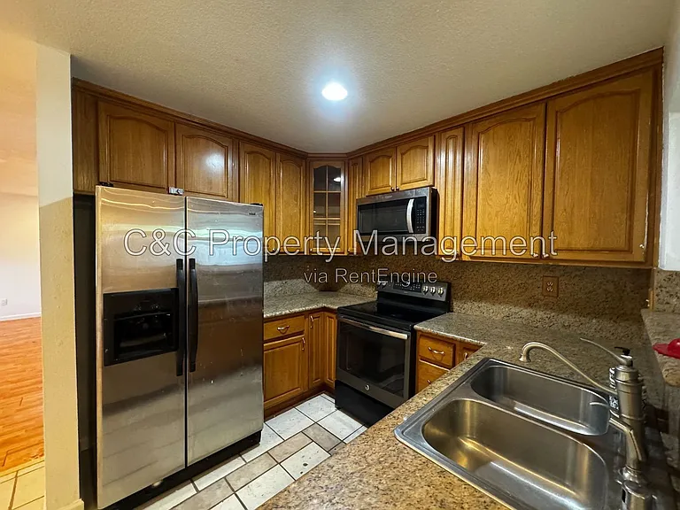 286 Frigate Ct — Photo 2