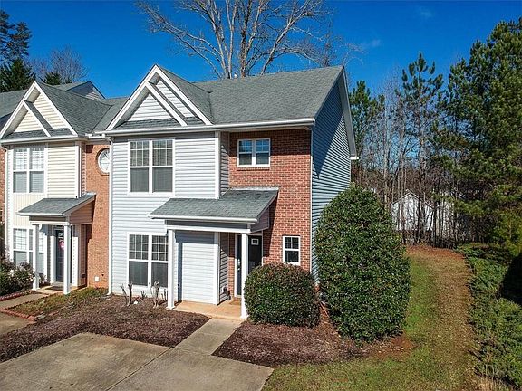2nd image of 55 Pearl Chambers Dr