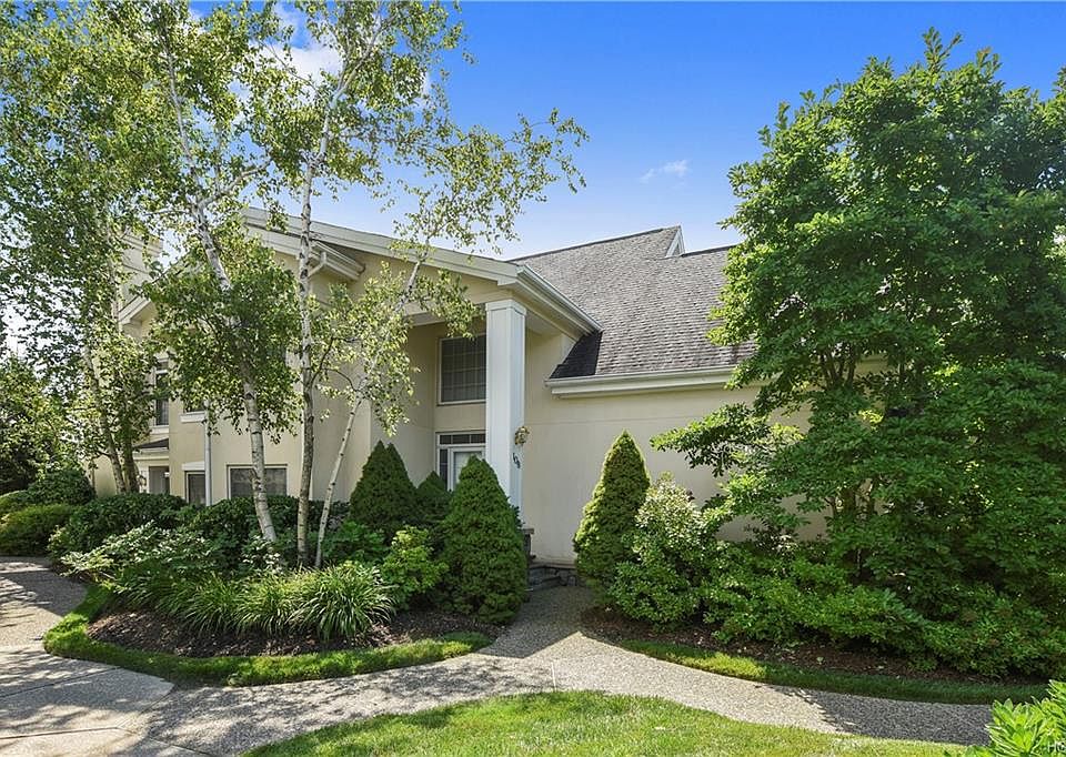 1st image of 108 Doral Greens Dr W
