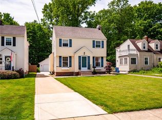 24613 E Oakland Rd, Bay Village, OH 44140