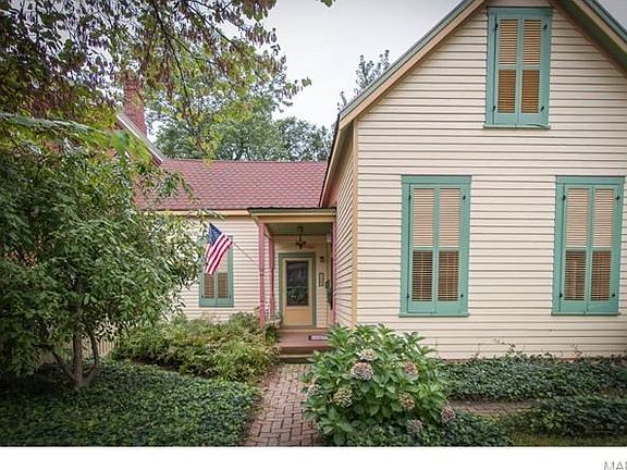 1029 Jefferson Street. Original portion of home was built circa 1880, while left side of home, which has newer architectural shingle roof, was added on in 1923.