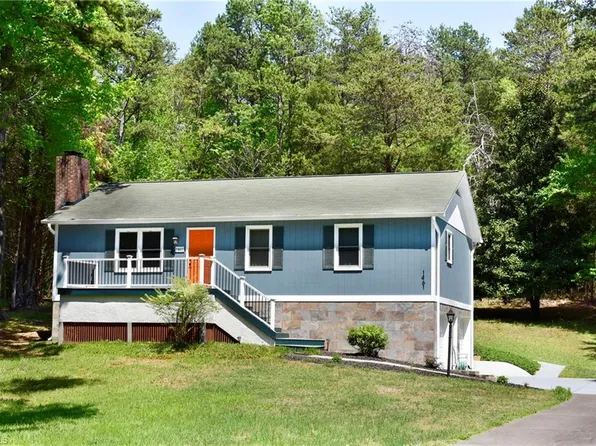 1461 Banbury Cir, Clemmons, NC 27012
