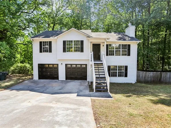 43 Gina Ct, Hiram, GA 30141