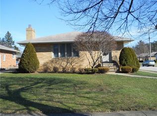 4273 Grannis Rd, Fairview Park, OH 44126