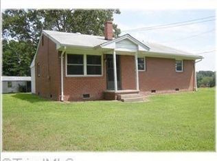 127 Sprucetree Dr, Mc Leansville, NC 27301