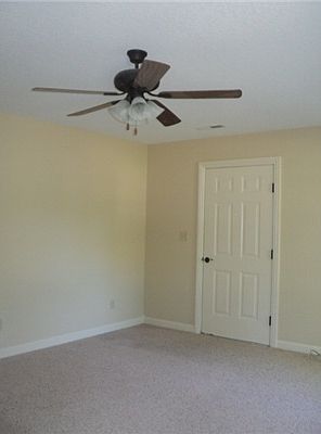 4th image of 455 Skelton St