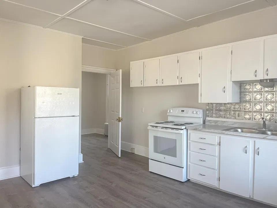 249 Main St #2