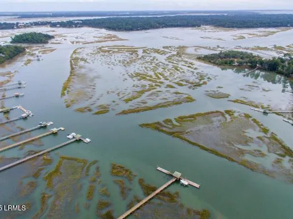 15 Petigru Dr, Beaufort, SC 29902