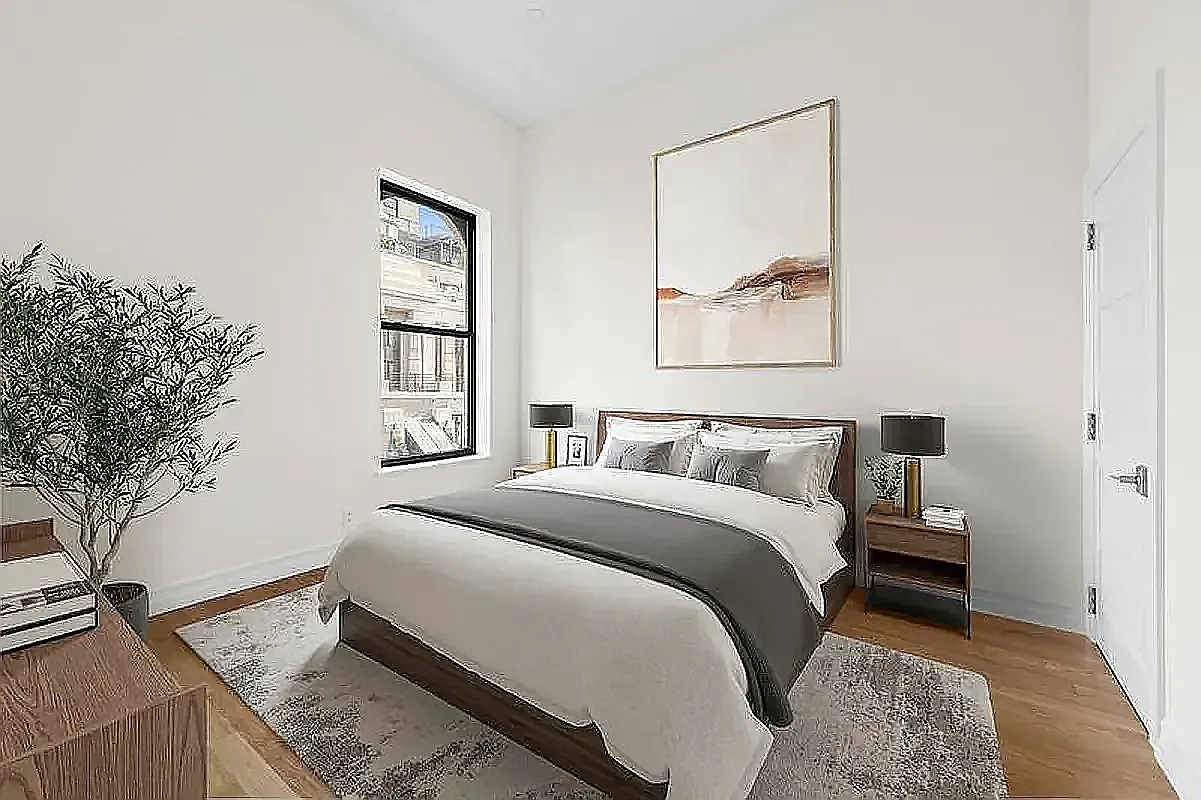 154 West 70th Street — Photo 4