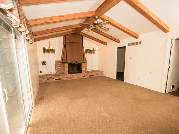 5th image of 2205 Forest Valley Dr