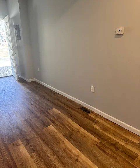 905 Irving St #1 — Photo 8