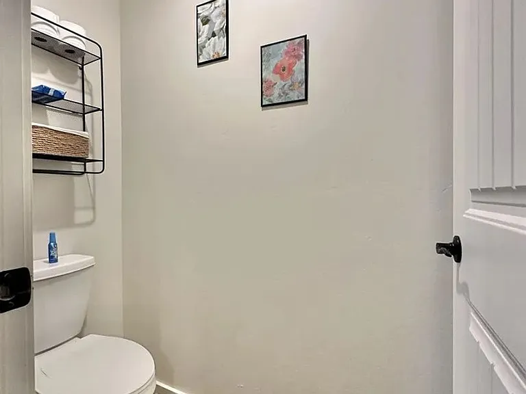 1210 San Carlos St — Photo 12