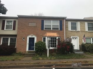6441 Silver Ridge Cir, Alexandria, VA 22315