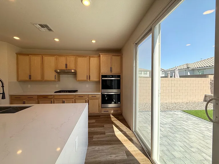 3045 Foxtail Hollow Ave — Photo 10