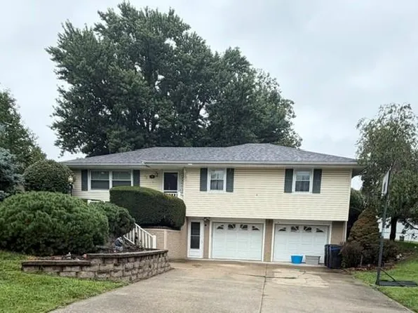 46 Northridge Dr, Saint Joseph, MO 64506