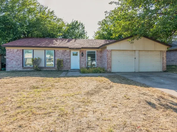 5709 Denise Dr, Haltom City, TX 76148